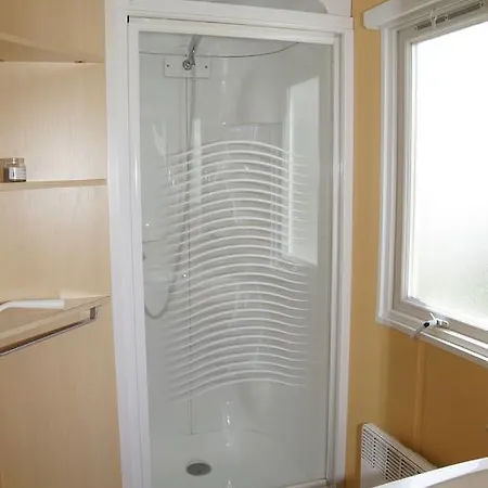 شقة Allyoucansurf Chalet *